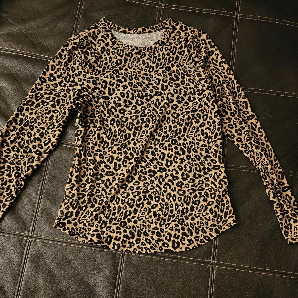 No Boundaries Tan Fitted Blouse